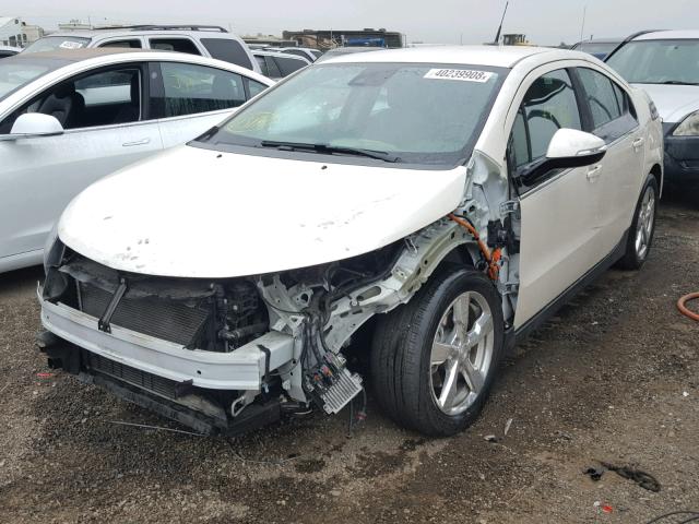 1G1RH6E4XDU142443 - 2013 CHEVROLET VOLT WHITE photo 2