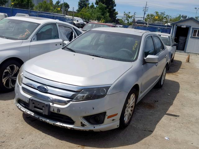 3FADP0L30AR236805 - 2010 FORD FUSION HYB SILVER photo 2