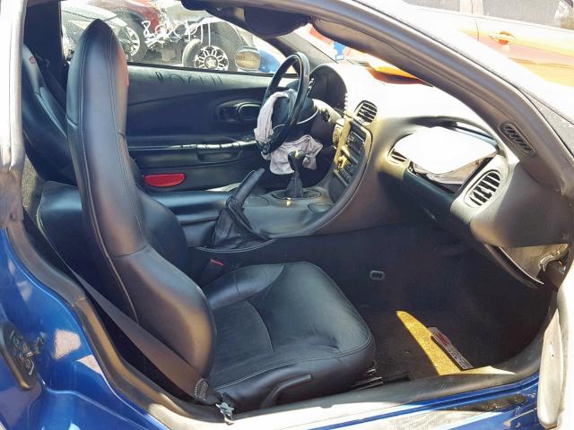 1G1YY12S825106355 - 2002 CHEVROLET CORVETTE Z BLUE photo 5