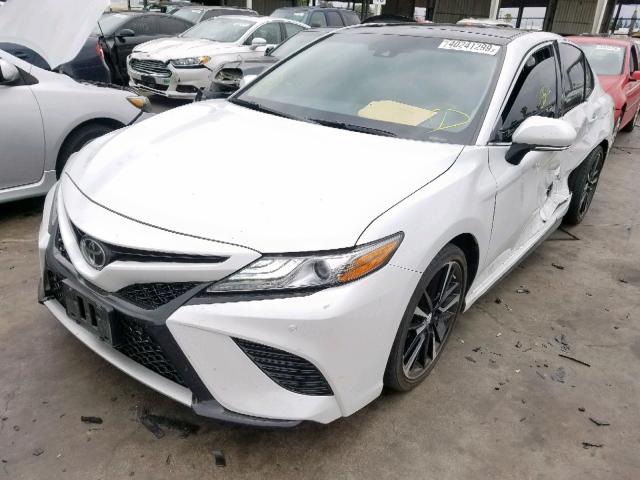 4T1BZ1HK3JU009291 - 2018 TOYOTA CAMRY XSE WHITE photo 2