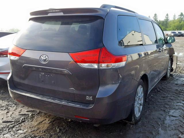 5TDDK3DC6DS065858 - 2013 TOYOTA SIENNA XLE GRAY photo 4