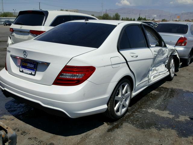 WDDGF4HB5EA957340 - 2014 MERCEDES-BENZ C 250 WHITE photo 4