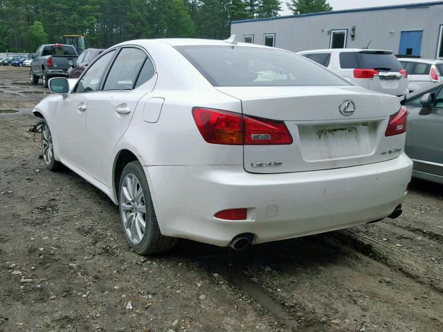 JTHCK262072017471 - 2007 LEXUS IS 250 WHITE photo 3