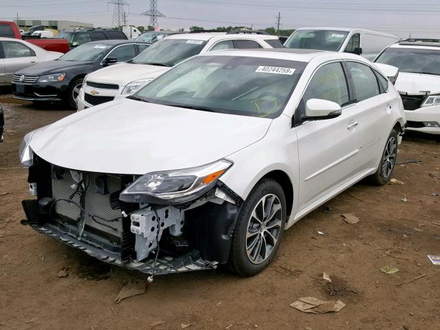 4T1BK1EBXJU271169 - 2018 TOYOTA AVALON XLE WHITE photo 2