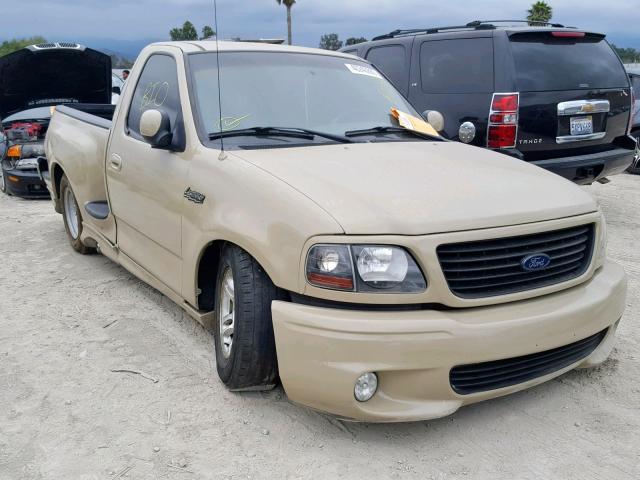 2FTZF07301CA99063 - 2001 FORD F150 SVT L CREAM photo 1