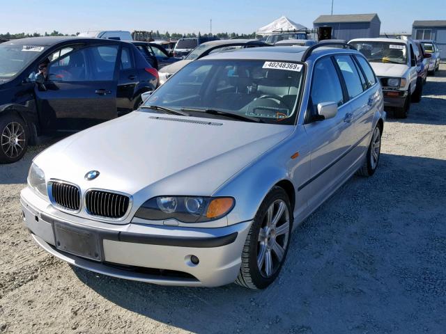 WBAEN33412PC10754 - 2002 BMW 325 IT SILVER photo 2