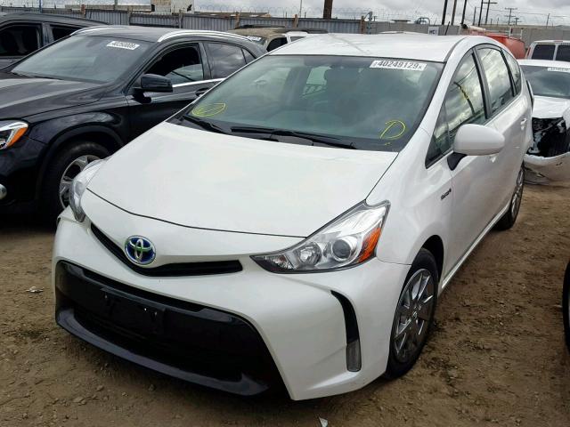 JTDZN3EU2HJ058011 - 2017 TOYOTA PRIUS V WHITE photo 2