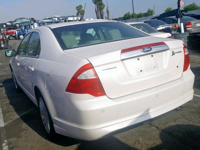 3FADP0L35BR110120 - 2011 FORD FUSION HYB WHITE photo 3