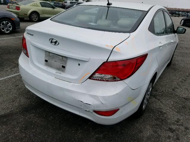 KMHCT4AE7GU127798 - 2016 HYUNDAI ACCENT SE WHITE photo 9