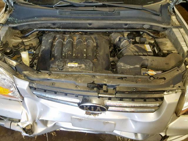 KNDJE723077420476 - 2007 KIA SPORTAGE E GRAY photo 7