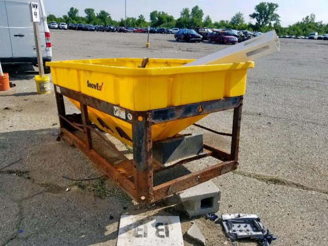 40266039 - 2000 SALT SPREADER YELLOW photo 1