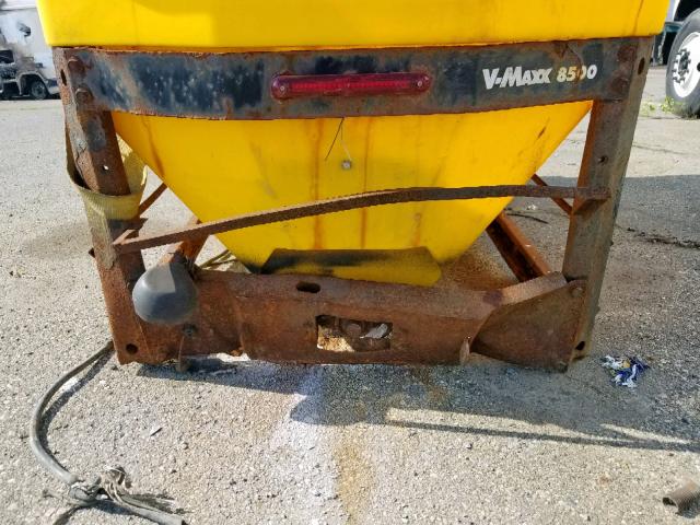 40266039 - 2000 SALT SPREADER YELLOW photo 10