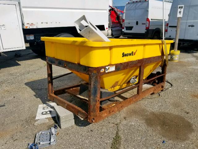 40266039 - 2000 SALT SPREADER YELLOW photo 2