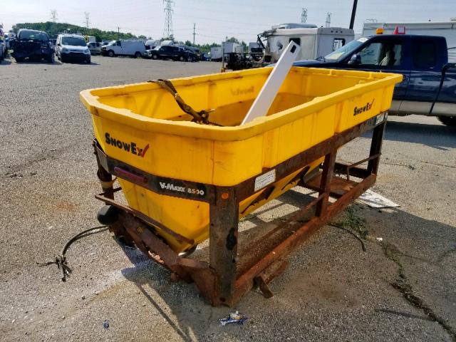 40266039 - 2000 SALT SPREADER YELLOW photo 4