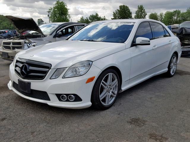 WDDHF5GB6AA119498 - 2010 MERCEDES-BENZ E 350 WHITE photo 2