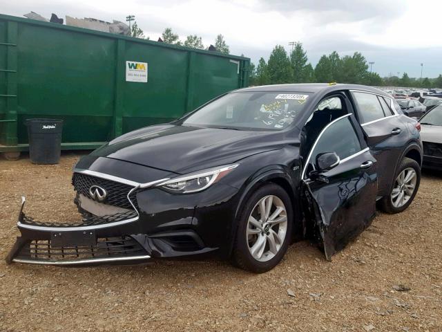 SJKCH5CP6JA056402 - 2018 INFINITI QX30 BASE BLACK photo 2