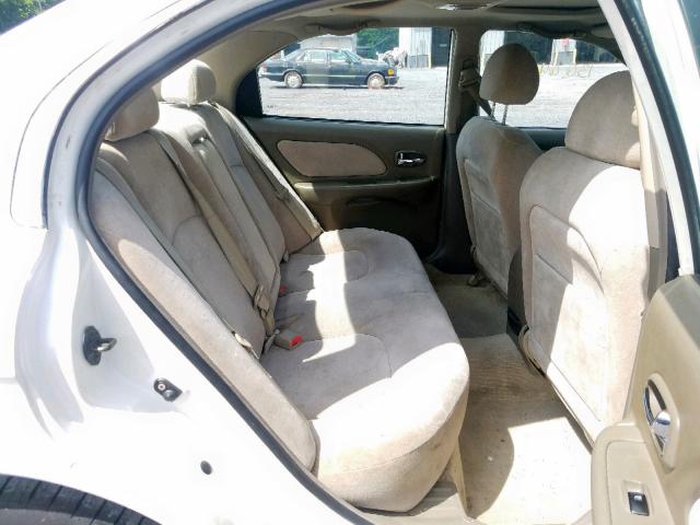 KMHWF25S92A672727 - 2002 HYUNDAI SONATA GL WHITE photo 6