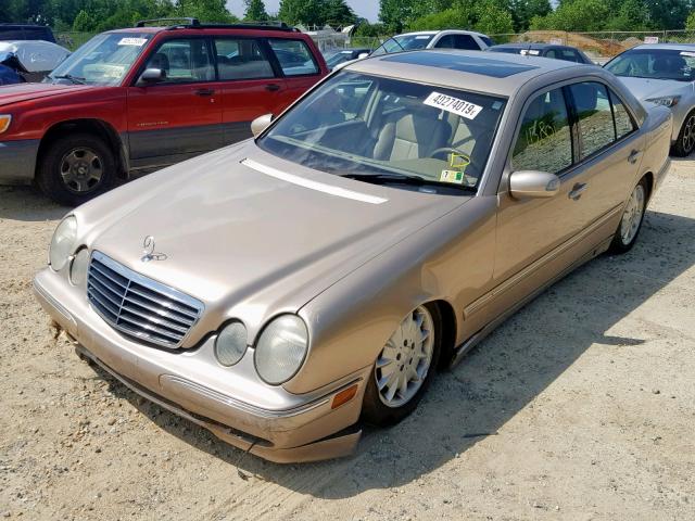 WDBJF65J71B279314 - 2001 MERCEDES-BENZ E 320 GOLD photo 2