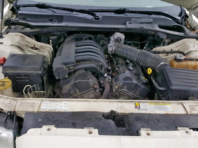 2C3LA43R98H293629 - 2008 CHRYSLER 300 LX CREAM photo 7