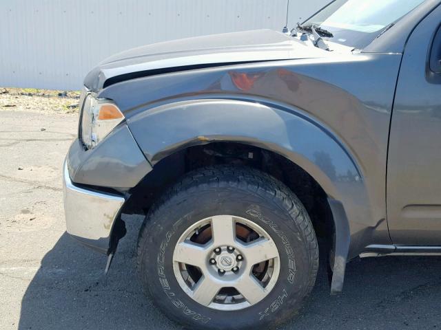 1N6AD07W37C462190 - 2007 NISSAN FRONTIER C GRAY photo 9