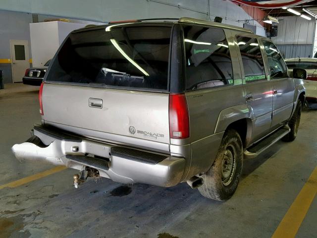 1GYEK13R7XR406910 - 1999 CADILLAC ESCALADE GOLD photo 4