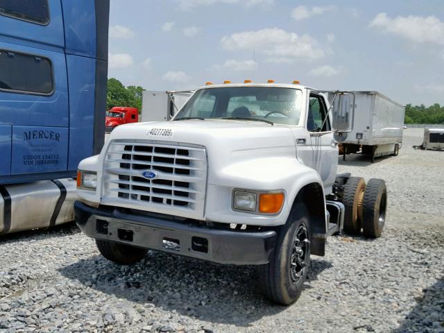 1FDNF70J0SVA18389 - 1995 FORD F700 WHITE photo 2