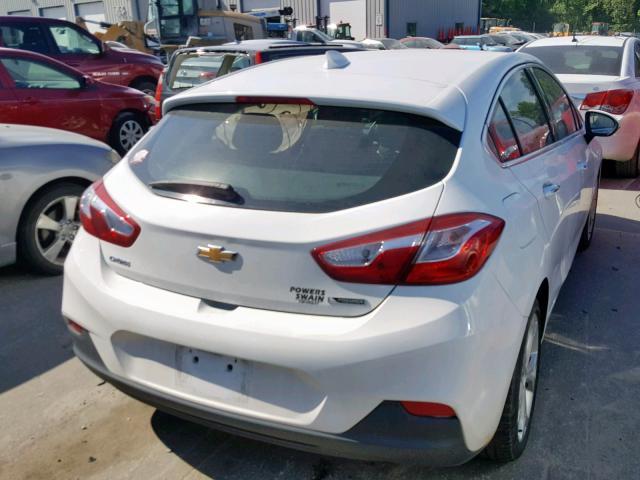 3G1BF6SM7JS588587 - 2018 CHEVROLET CRUZE PREM WHITE photo 4