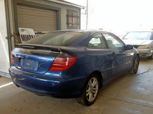 WDBRN47J52A295588 - 2002 MERCEDES-BENZ C 230K SPO BLUE photo 4