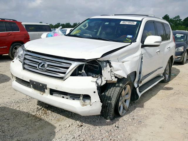 JTJJM7FX4D5059340 - 2013 LEXUS GX PREMIUM WHITE photo 2