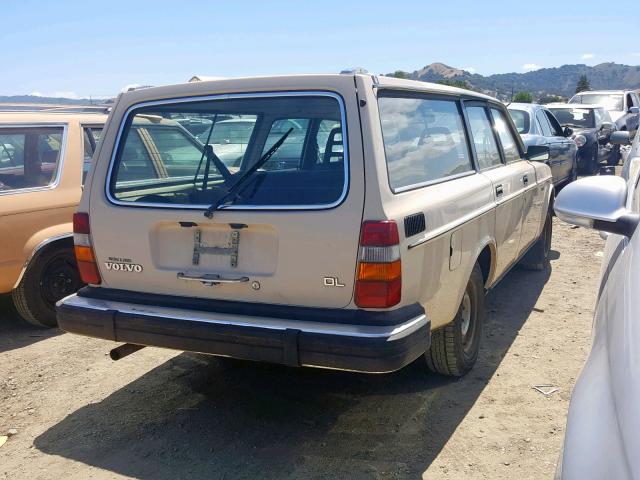 YV1AX4956C1382629 - 1982 VOLVO 245 DL BEIGE photo 4