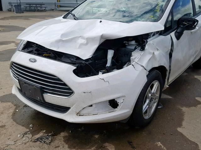 3FADP4EJ3HM115020 - 2017 FORD FIESTA SE WHITE photo 9