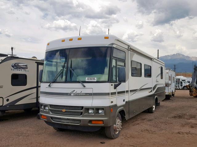 5B4MP67G323347266 - 2002 WINNEBAGO ADVENTURER WHITE photo 2