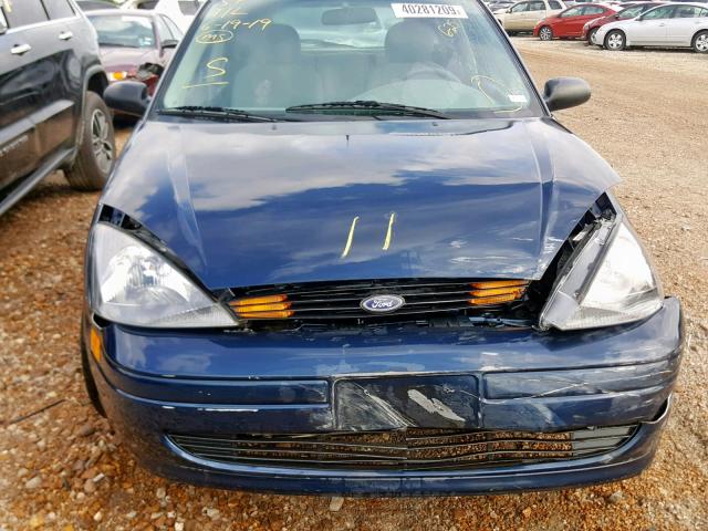 3FAFP37333R166868 - 2003 FORD FOCUS ZX5 BLUE photo 7