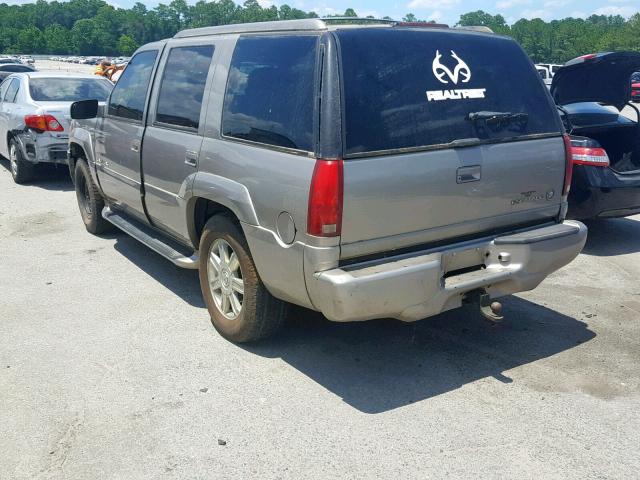 1GYEK13R4XR415340 - 1999 CADILLAC ESCALADE GOLD photo 3