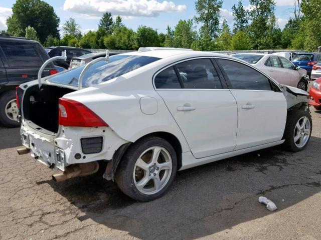 YV1622FS4C2034423 - 2012 VOLVO S60 T5 WHITE photo 4