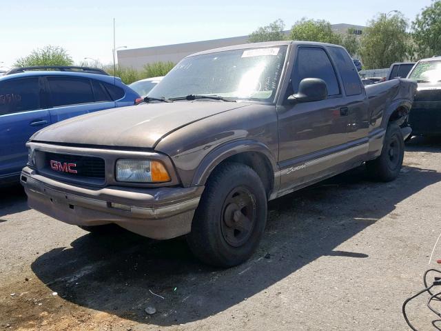 1GTCS1941VK506905 - 1997 GMC SONOMA BROWN photo 2