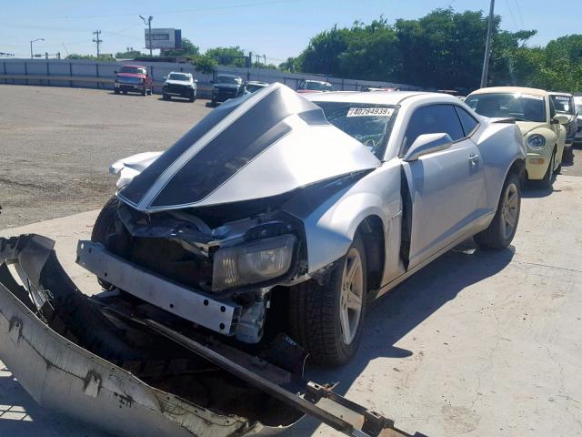 2G1FA1ED9B9119692 - 2011 CHEVROLET CAMARO LS SILVER photo 2