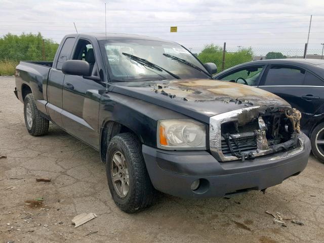 1D7HW42N75S305613 - 2005 DODGE DAKOTA SLT BLACK photo 1