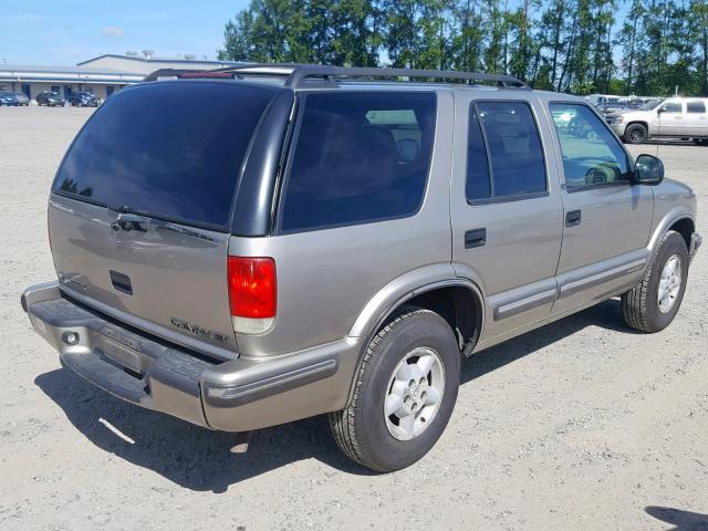 1GNDT13W6W2266139 - 1998 CHEVROLET BLAZER GRAY photo 4