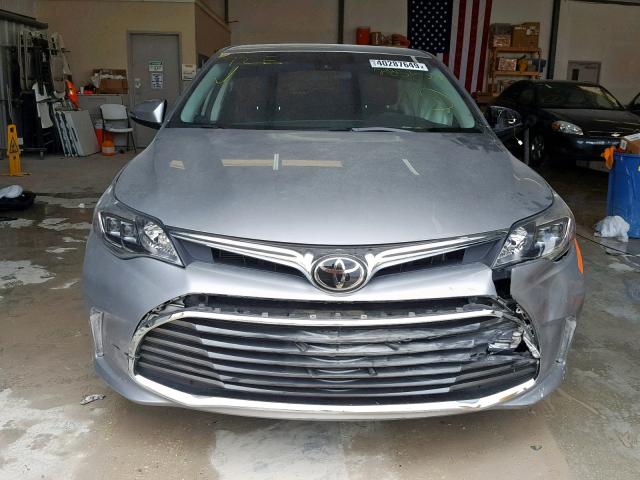 4T1BK1EB9JU285452 - 2018 TOYOTA AVALON XLE SILVER photo 9
