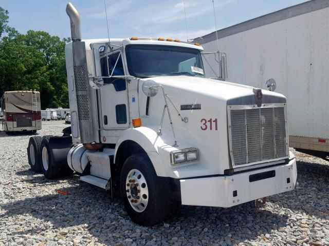 1XKDDU9X4BJ290080 - 2011 KENWORTH CONSTRUCTI WHITE photo 1