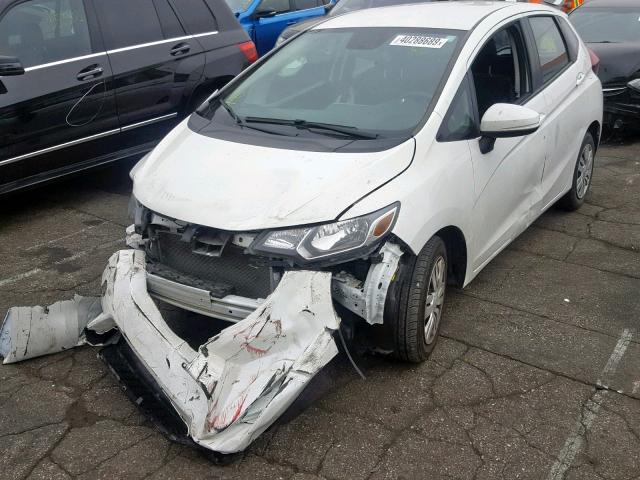 3HGGK5H56HM710696 - 2017 HONDA FIT LX WHITE photo 2