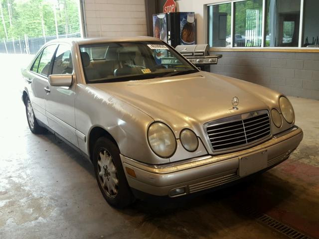 WDBJF65F2WA454433 - 1998 MERCEDES-BENZ E 320 TAN photo 1