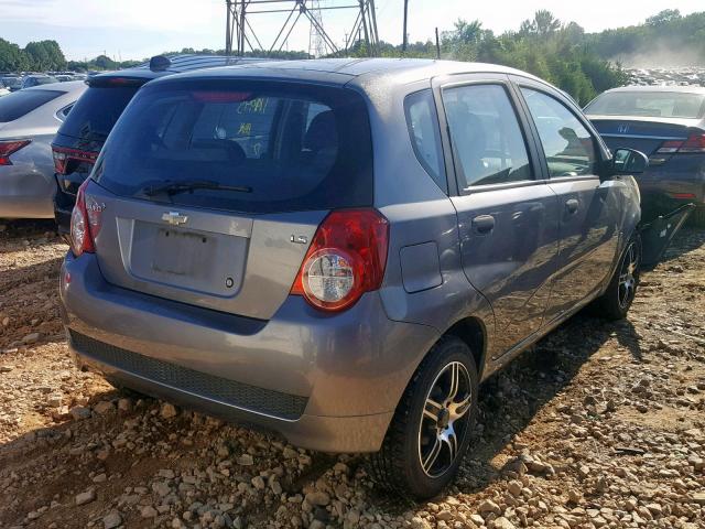 KL1TD66EX9B629619 - 2009 CHEVROLET AVEO LS GRAY photo 4