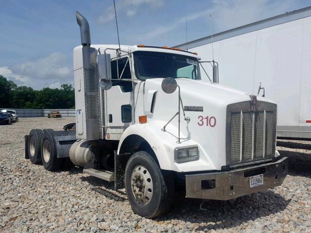 1XKDDU9X3BJ290085 - 2011 KENWORTH CONSTRUCTI WHITE photo 1