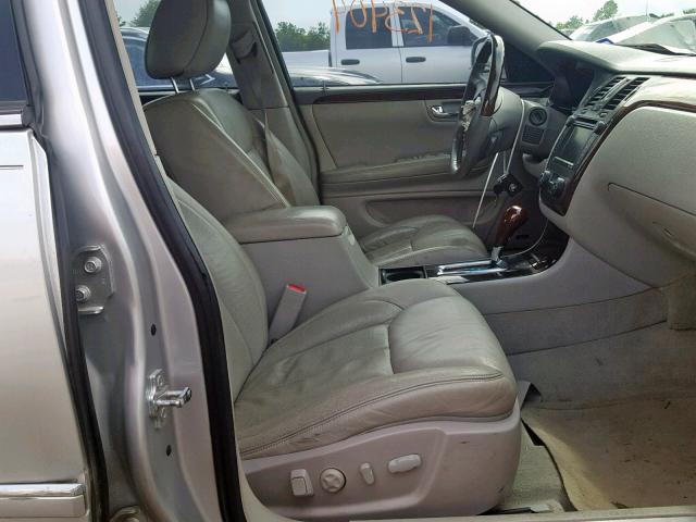 1G6KH5EYXAU113609 - 2010 CADILLAC DTS PREMIU SILVER photo 5