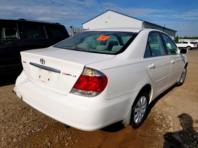 4T1BE32K45U391434 - 2005 TOYOTA CAMRY LE WHITE photo 4