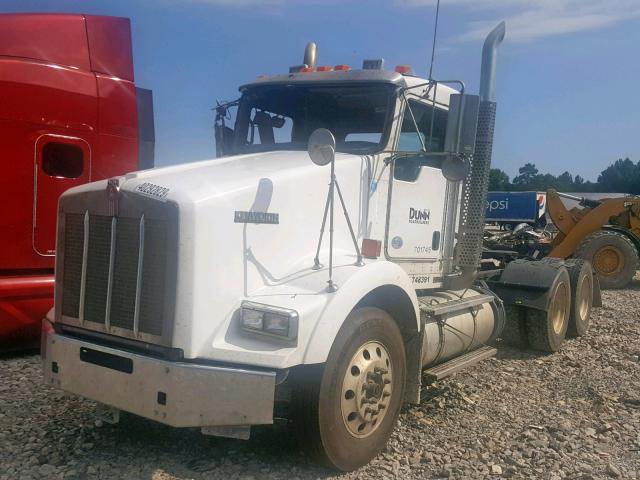 1XKDDP9X3EJ398700 - 2014 KENWORTH CONSTRUCTI WHITE photo 2