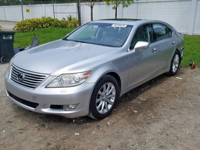 JTHDL5EF6A5002440 - 2010 LEXUS LS 460L SILVER photo 2