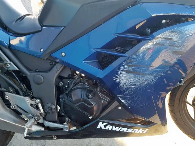 JKAEX8A14HDA33348 - 2017 KAWASAKI EX300 A BLUE photo 7